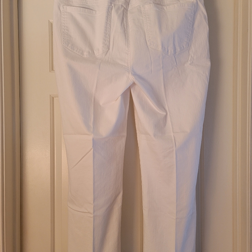 NYDJ Marilyn Straight Jeans - Size 14 - Optic White - Picture 2 of 6